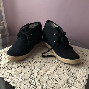 New with box ALDO women wedge shoes black color